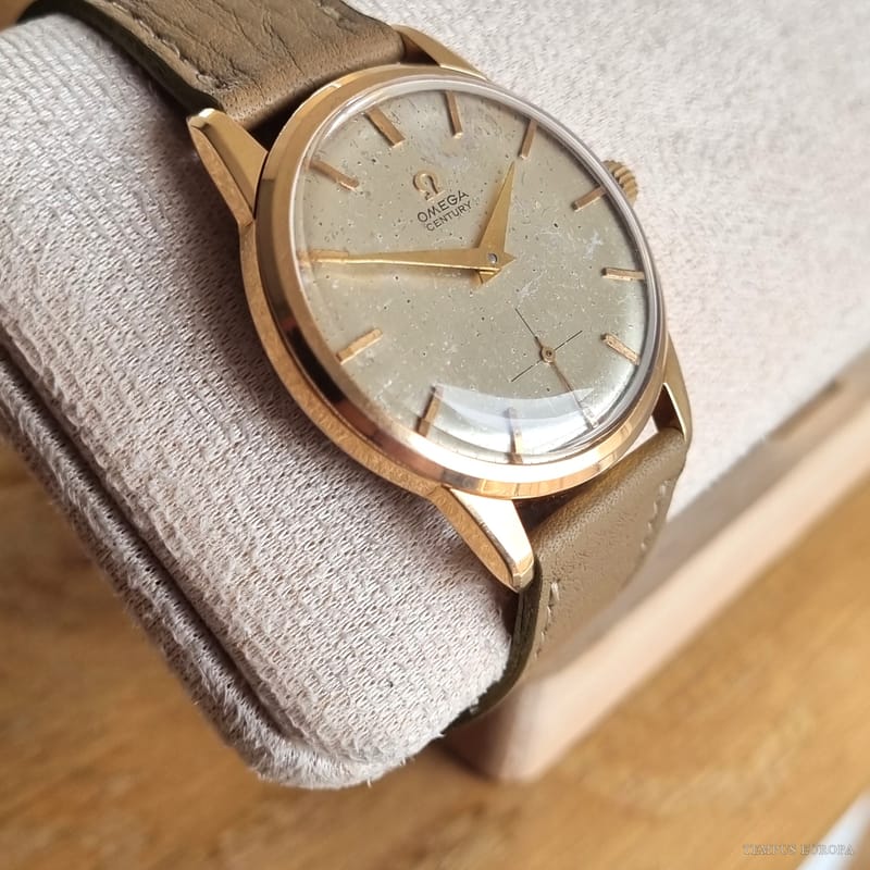 Dial of an Omega fitted with the calibre 269