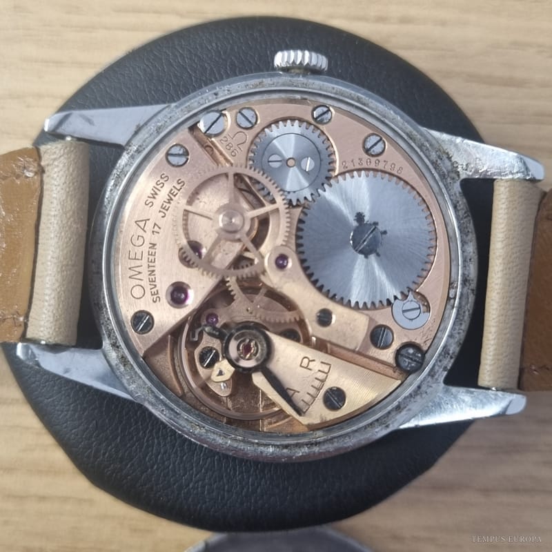 Omega calibre 286 movement, opened and seen from the bridge side
