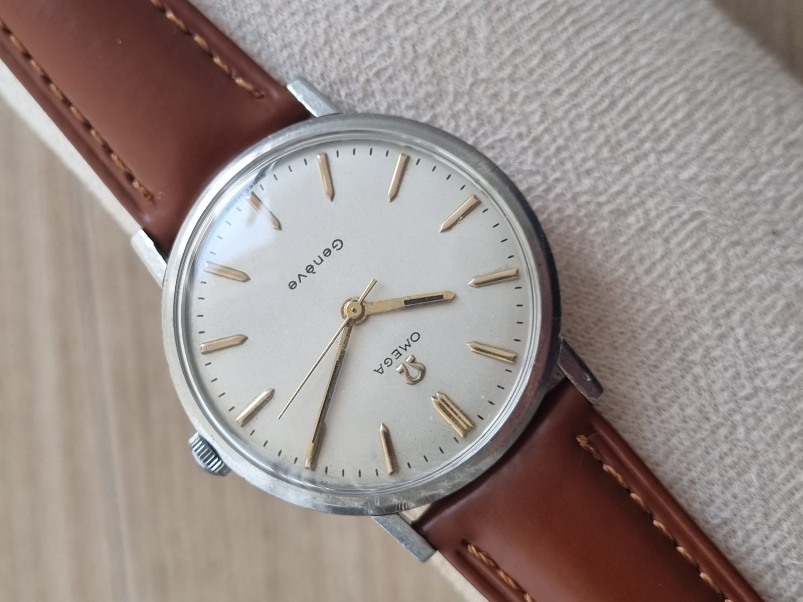Omega Genève — Omega publicado en Tempus Europa — foto 2