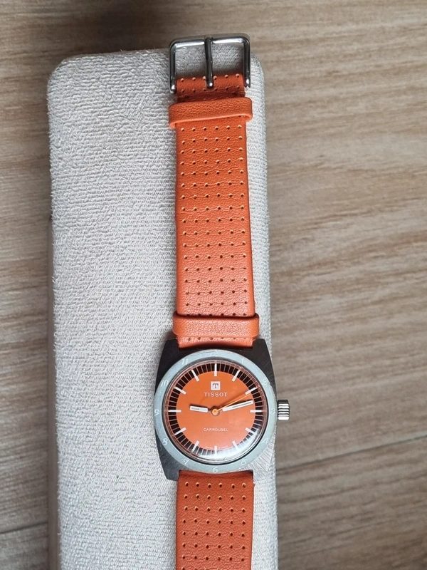 Reloj Tissot Vintage carrousel — Tissot publicado en Tempus Europa — foto 3