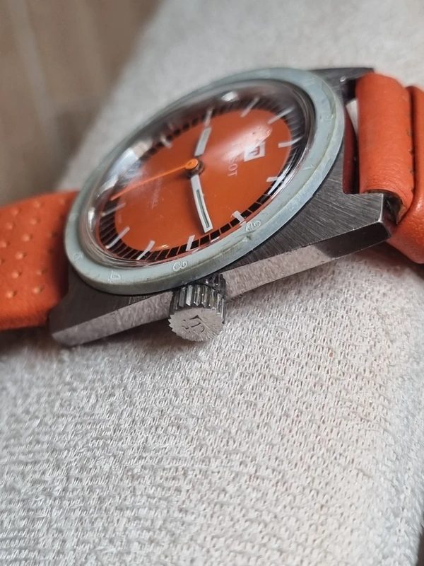 Reloj Tissot Vintage carrousel — Tissot publicado en Tempus Europa — foto 2